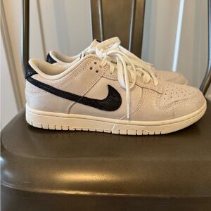 Nike Women's Dunk Low Shoes new Black Sparkle Color